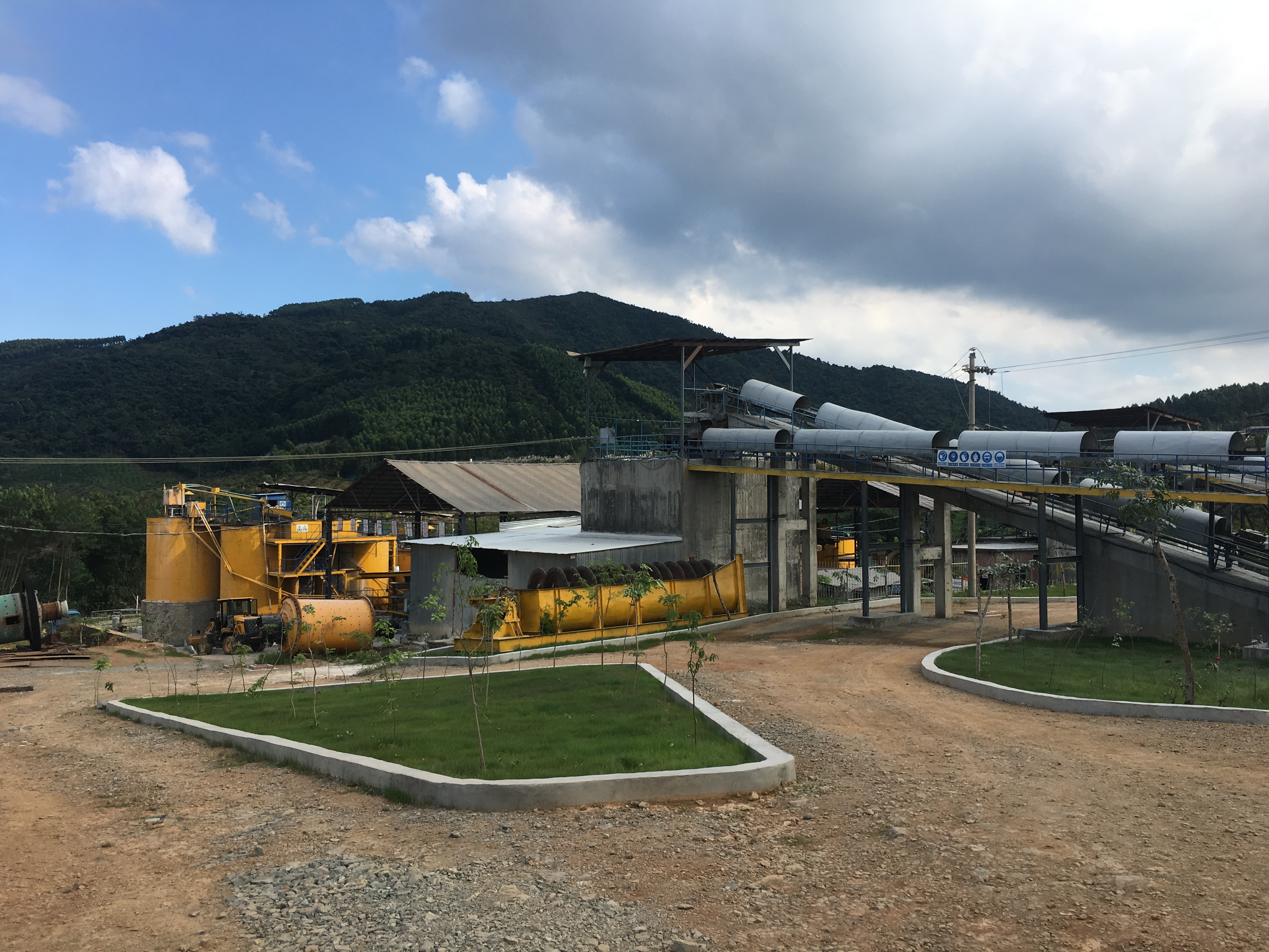 全泥炭浆吸附金泥的冶炼与综合回收1